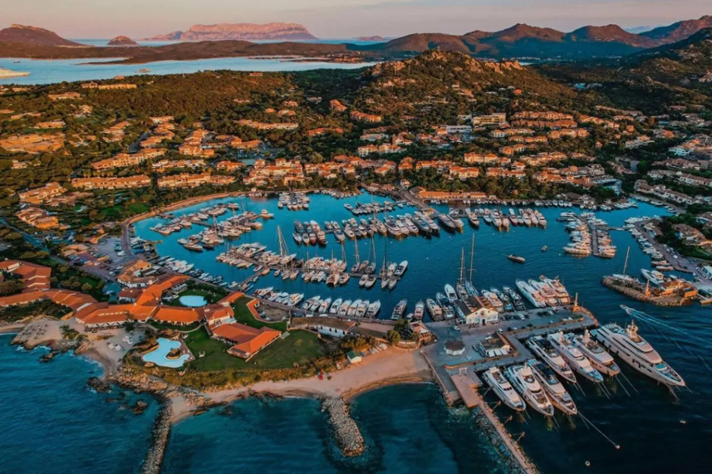 Porto RotondoComfort In Centro Con Piscina, A/C דירה
